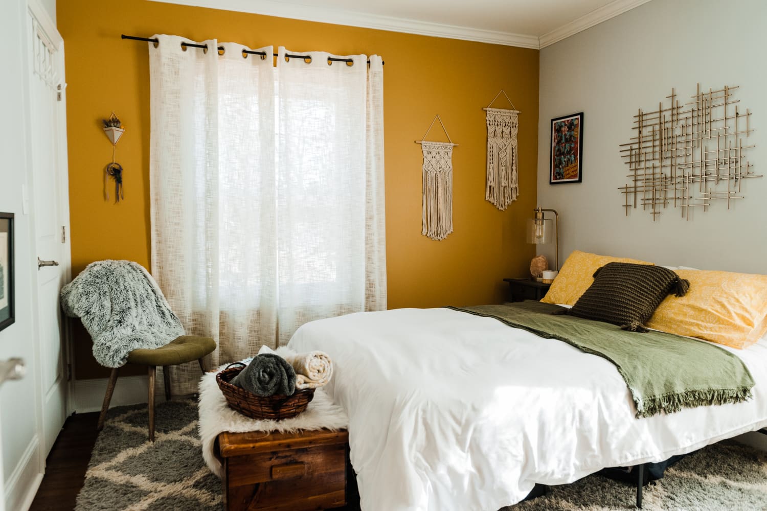 PaintFree RenterFriendly Hack Updates Your Walls Apartment Therapy